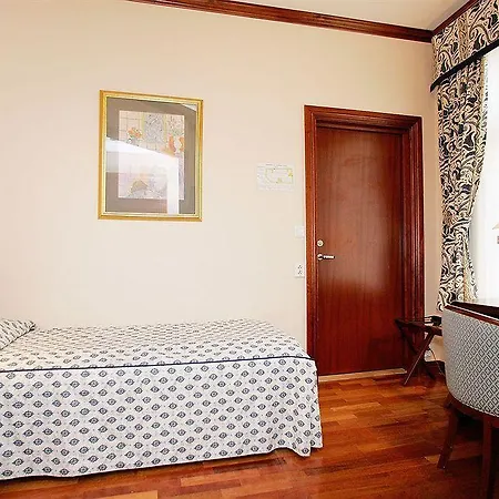One Bedroom In Oslo, Skippergaten 19 오슬로
